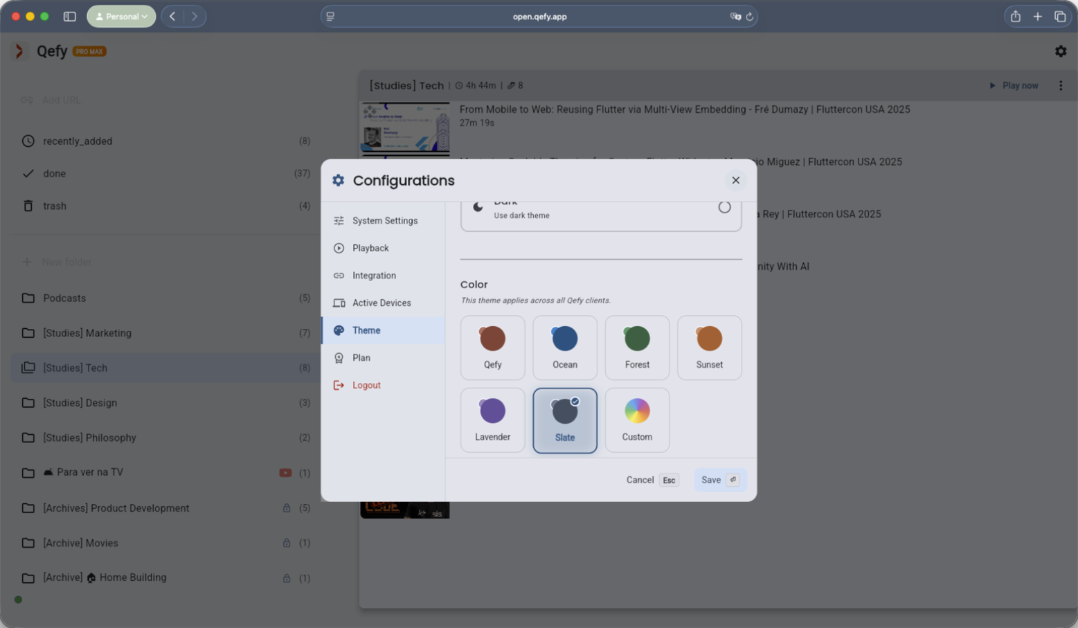 QueueFy configurations with the Theme tab selected, showing light and dark mode choices and accent color swatches